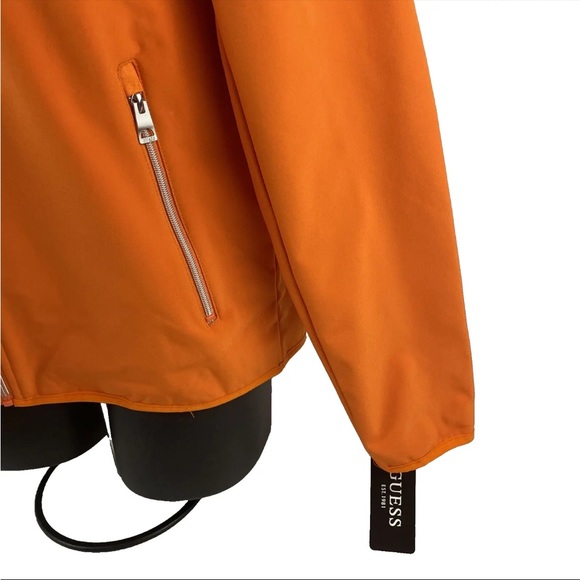 New GUESS Jacket Mens Sz M Orange Polyester Softshell Long Sleeve Hooded NWT - Picture 4 of 7